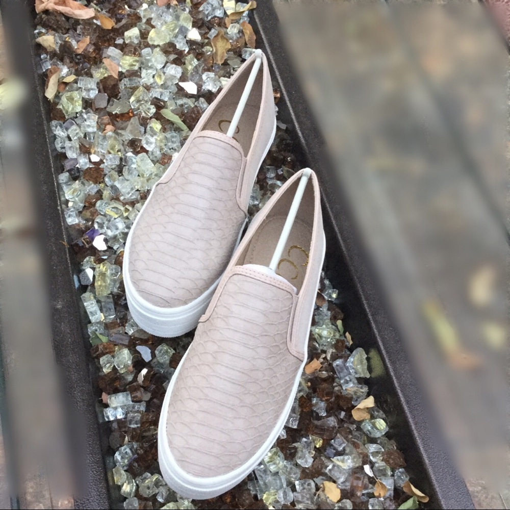 SIZE CLEARANCE-FIRM‼️Peyton Slip on Sneakers-Taupe - Picture 8 of 8